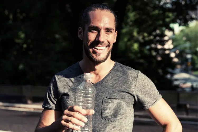 IMPACTO FISIOLÓGICO DE LA HIDRATACIÓN EN EL RENDIMIENTO